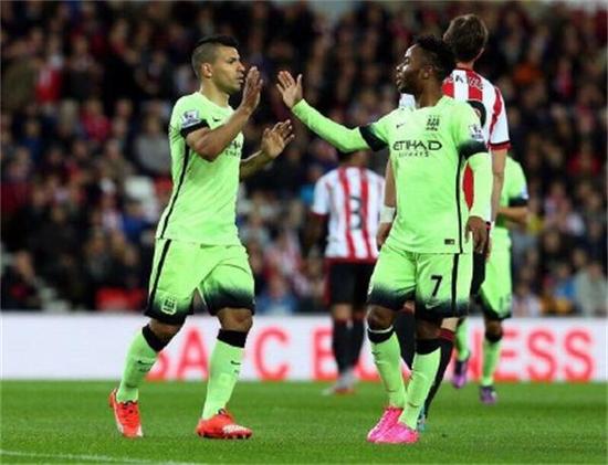 與比賽中裁 與比賽中裁